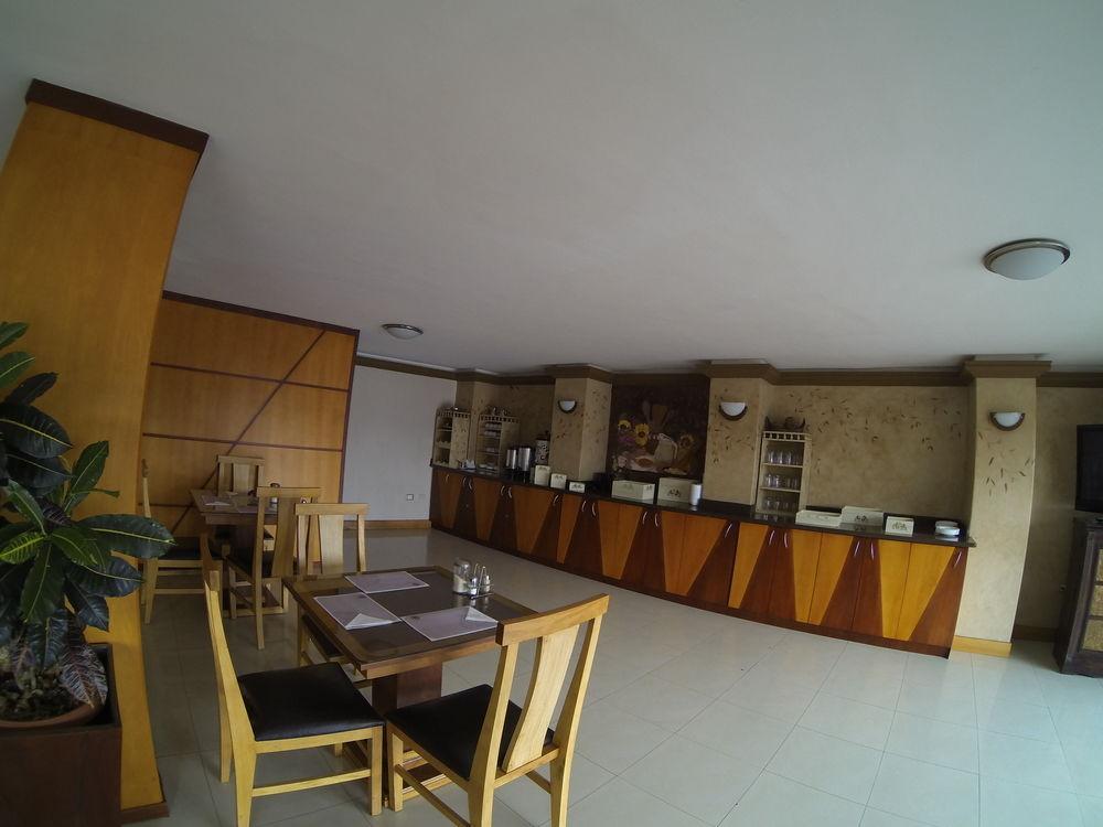 Hotel Santa Monica Cuenca Bagian luar foto