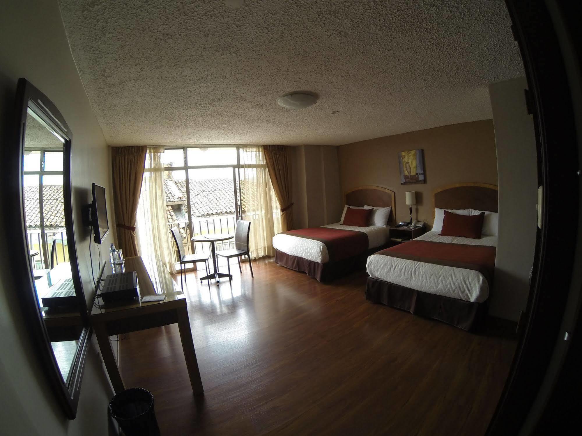 Hotel Santa Monica Cuenca Bagian luar foto